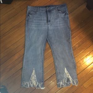 Jeans with Diamond Slit at the Bottom